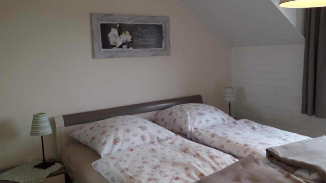 Ferienwohnung Am Dorfteich Đảo Đảo Fehmarn Ngoại thất bức ảnh